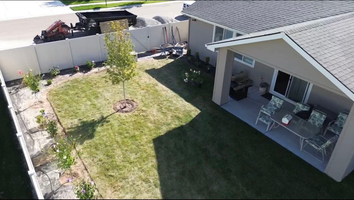 Gallery photos for Lush Backyard Makeover with Brother Bear Lawn Care: Image #7