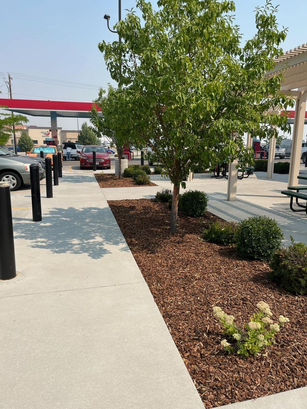 Commercial Mulch Installation in Nampa